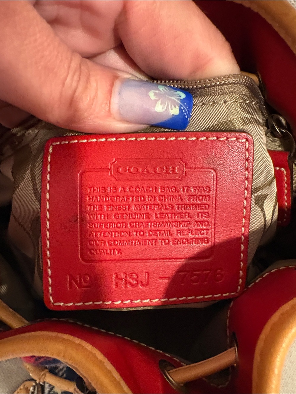 Coach plaid bucket bag with wristlet - Picture 4 of 8